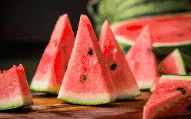 吃瓜后频繁小便,揭秘背后的生理奥秘